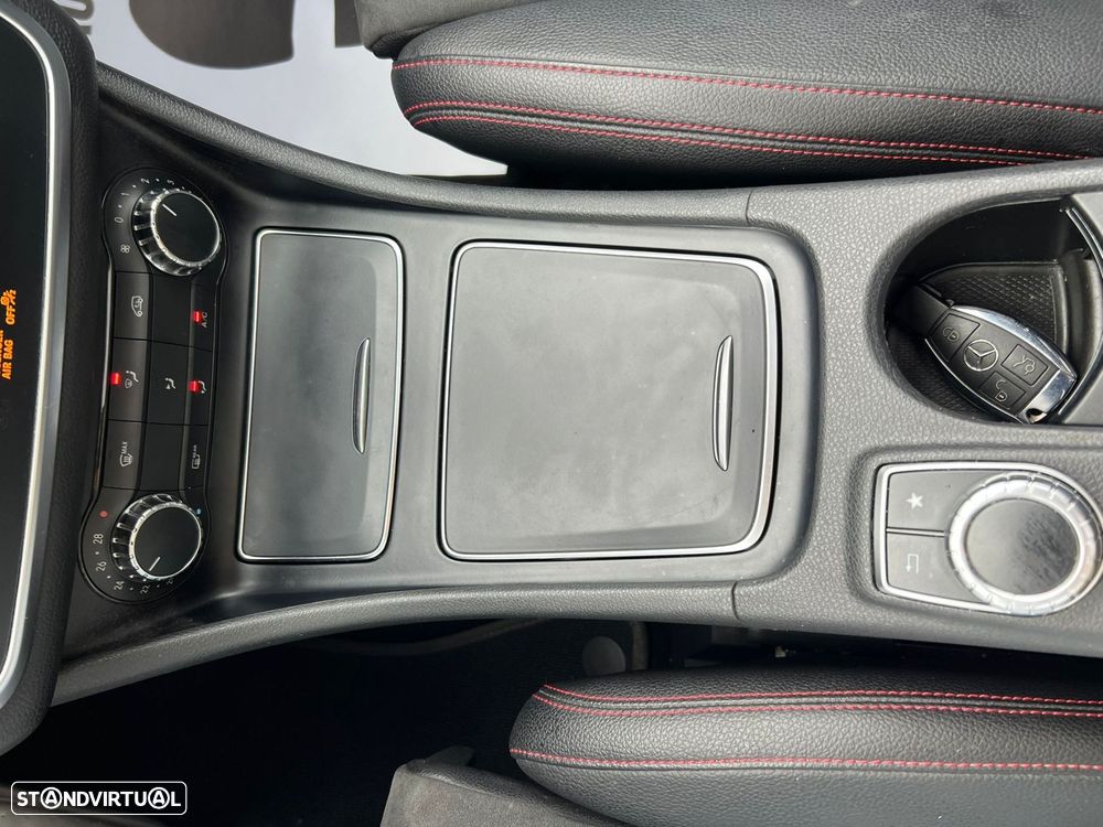 Mercedes-Benz CLA 220 - 33