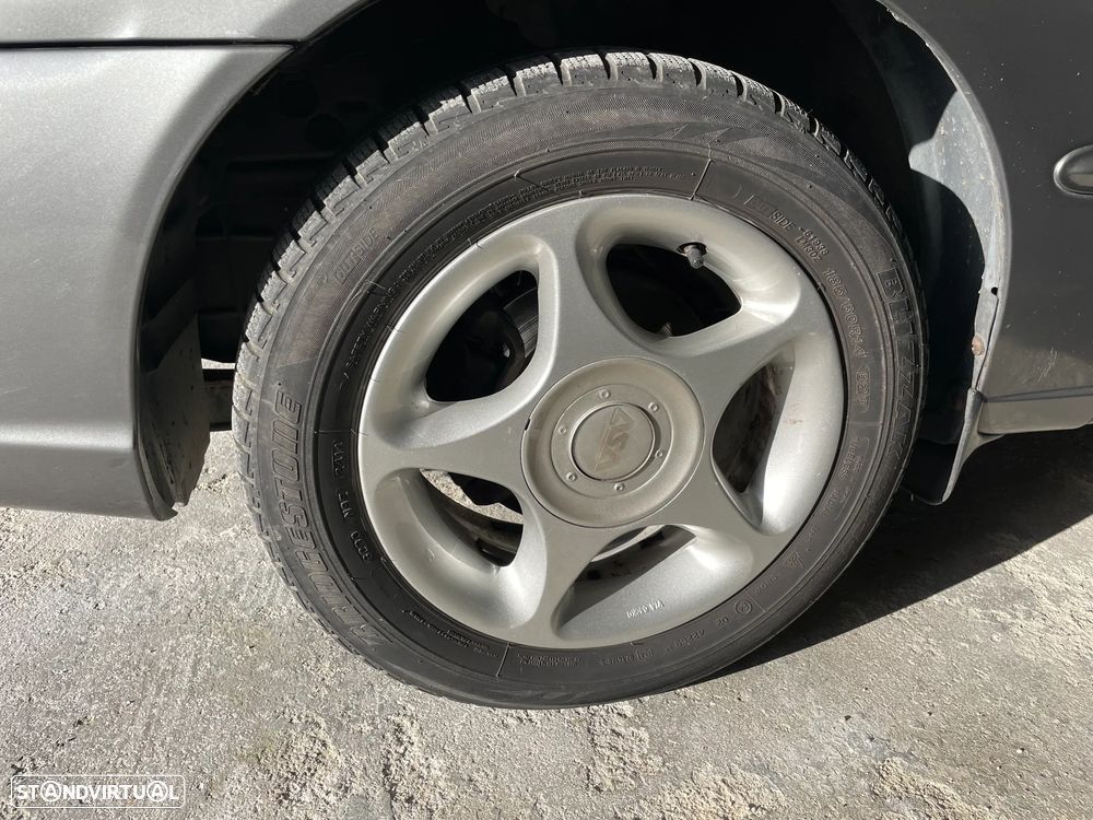 Hyundai Accent 1.3 GLS - 6