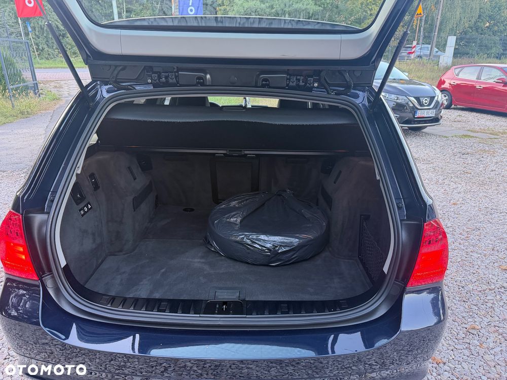 BMW Seria 3 318i - 19