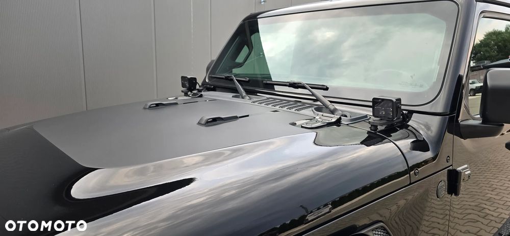 Jeep Wrangler - 19