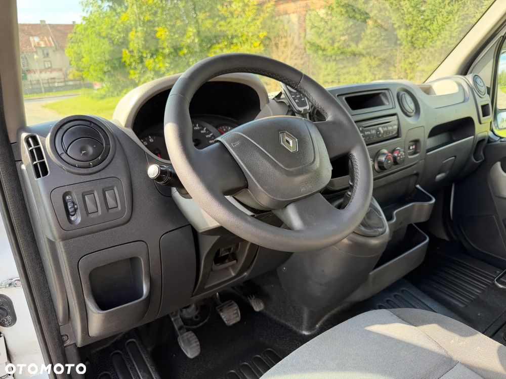 Renault Master * 2.3 / 125KM * L2H2 * Średni / Podwyższany * Furgon / Blaszak * - 24