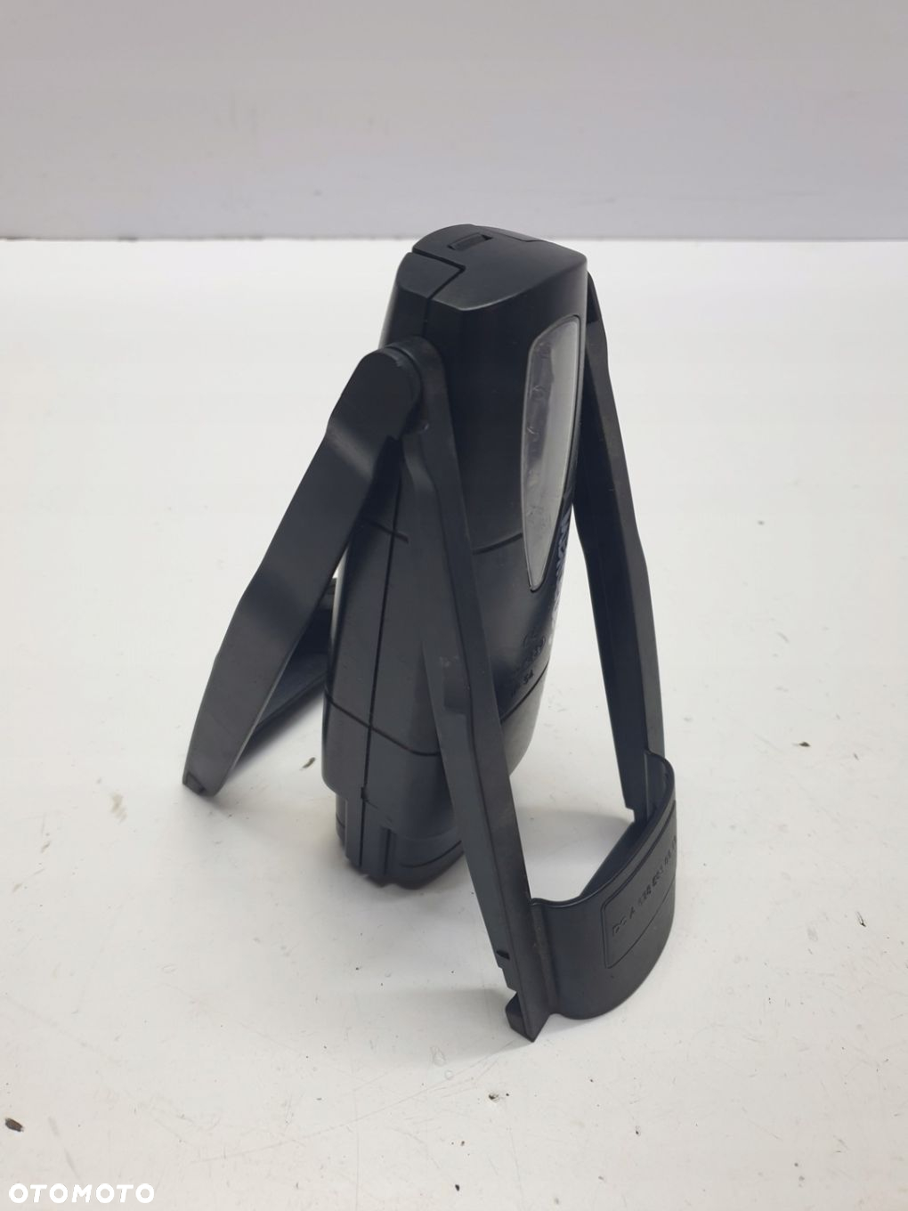 ŚWIATŁO OSTRZEGAWCZE TRÓJKĄT MERCEDES A6285830053 - 3