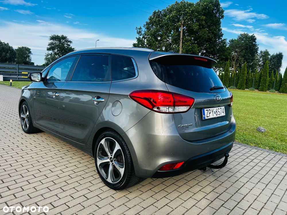 Kia Carens 1.7 CRDi XL 7os - 12