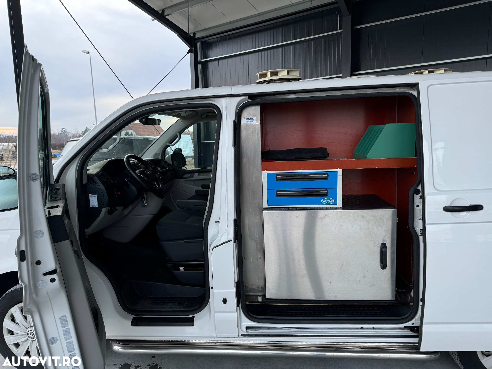 Volkswagen Transporter 4MOTION (4X4) DSG - 5