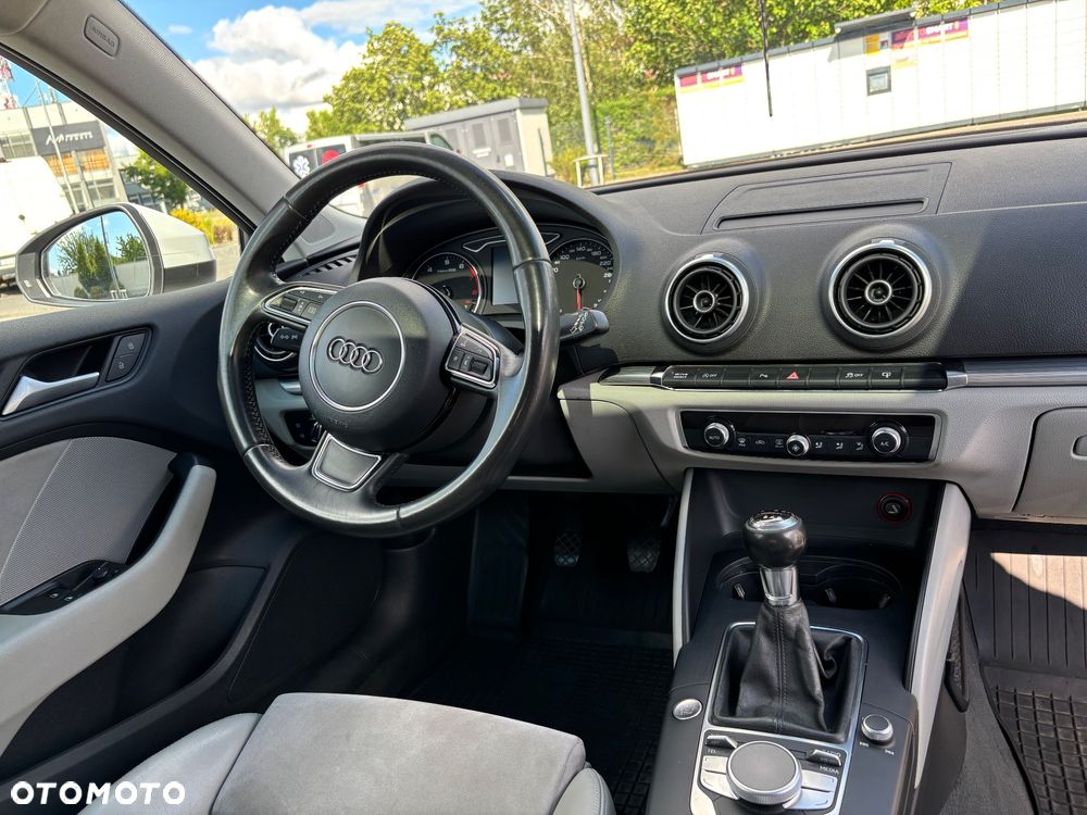Audi A3 3-drzwiowe 1.4 TFSI S line Sportpaket - 10