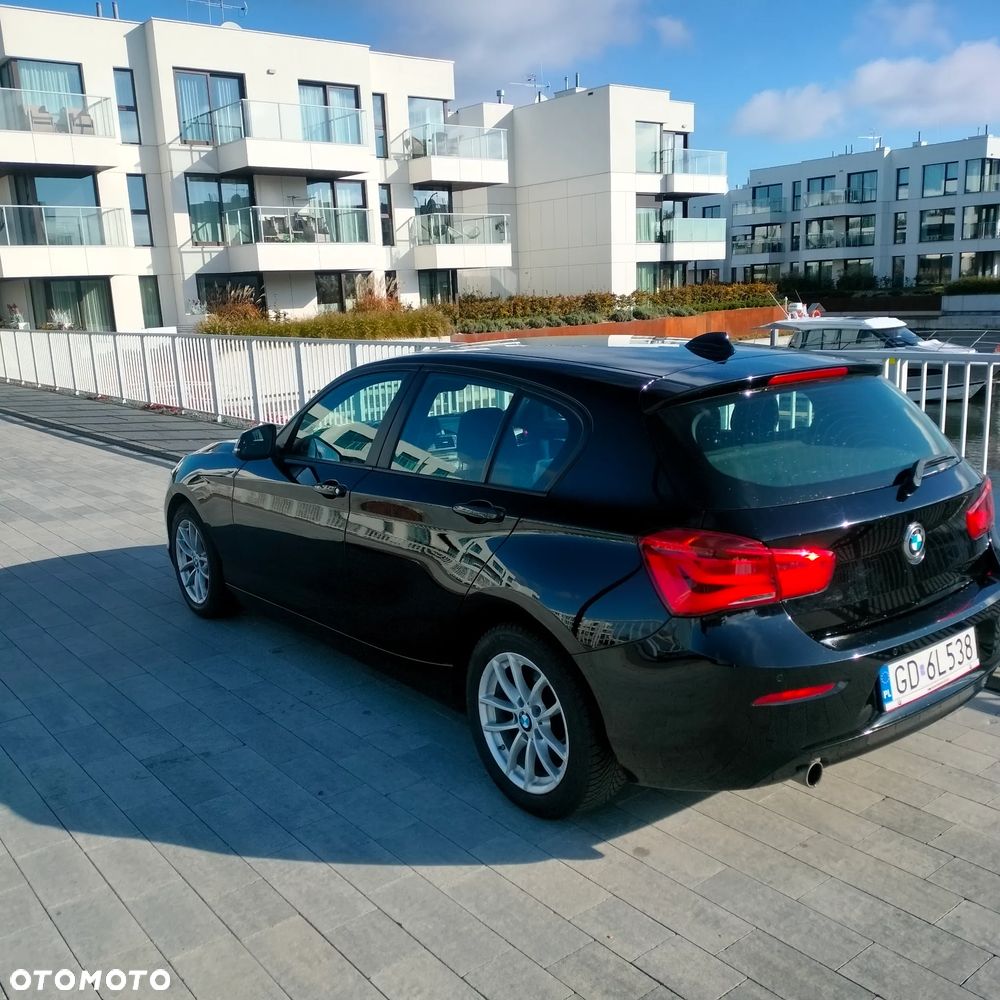BMW Seria 1 116i - 4