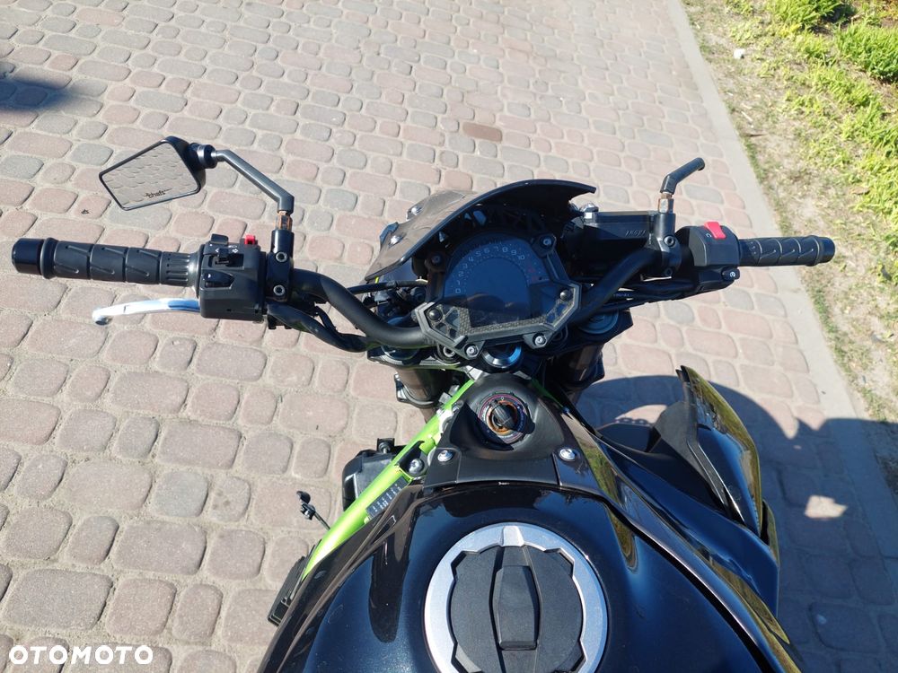 Kawasaki Z 900 - 23