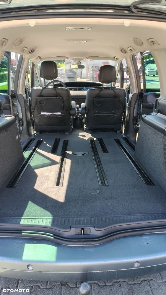 Renault Grand Espace 2.0 dCi 150 FAP Celsium - 24