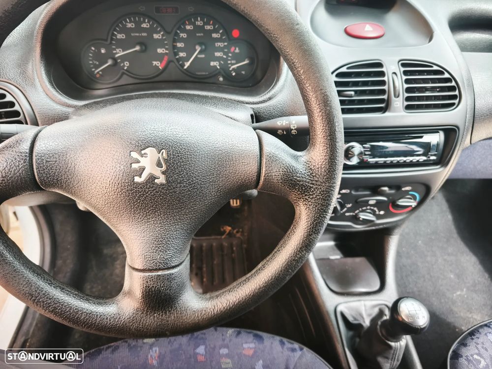 Peugeot 206 1.1 XR Présence - 10