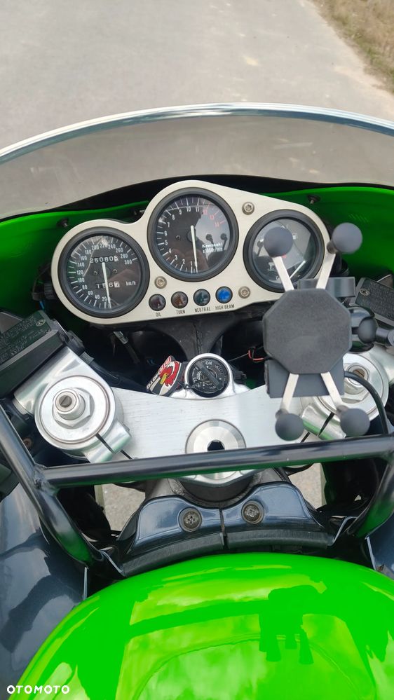 Kawasaki ZXR - 4