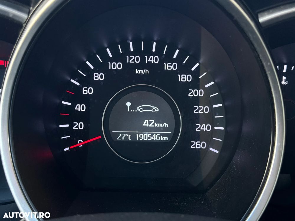 Kia Optima 1.7 CRDI EcoDynamics Edition 7 - 11