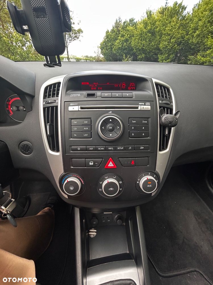 Kia Ceed 1.6 Crdi Comfort - 9