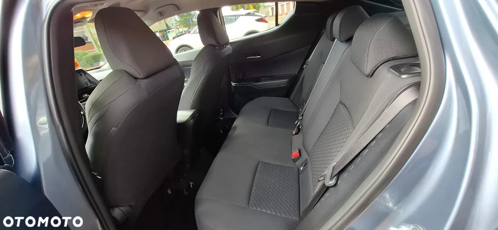 Toyota C-HR 1.8 Hybrid Comfort - 24