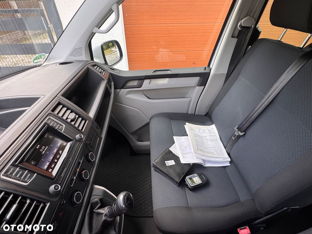 Volkswagen Transporter Kurz Plus Comfortline - 10