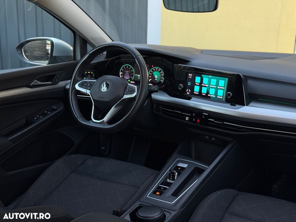 Volkswagen Golf 1.5 eTSI ACT DSG MHEV Life - 9