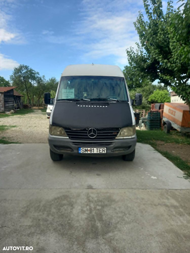 Mercedes-Benz Sprinter - 2