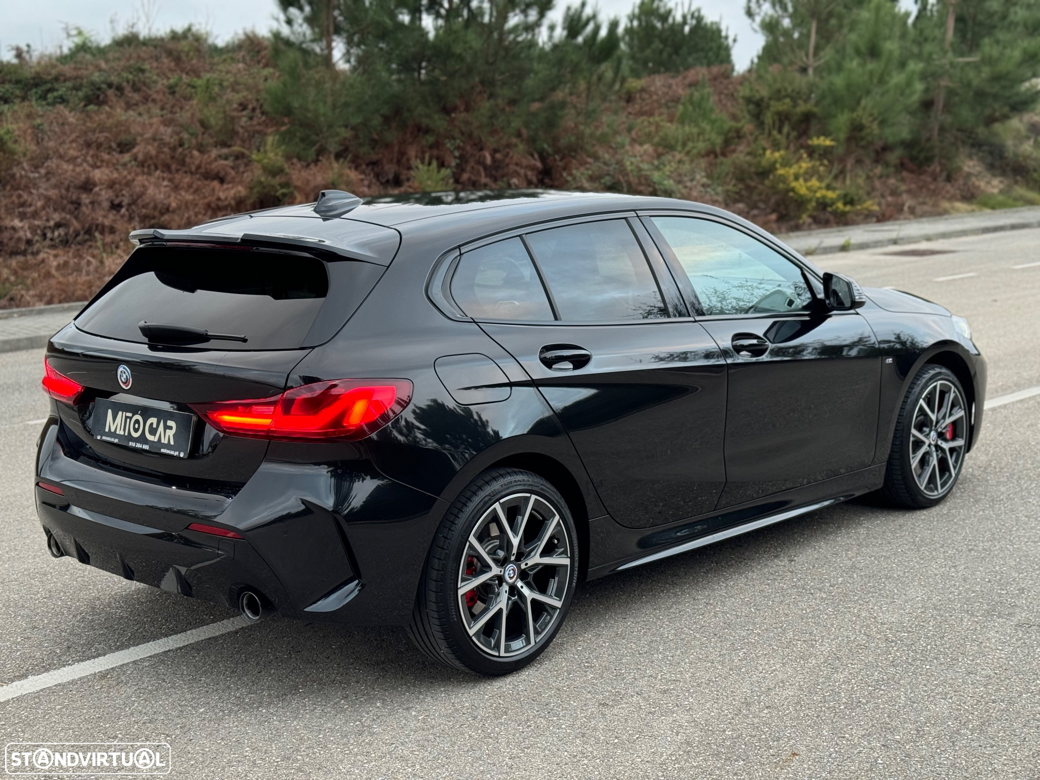 BMW 116 d Pack 50 anos M Auto - 20