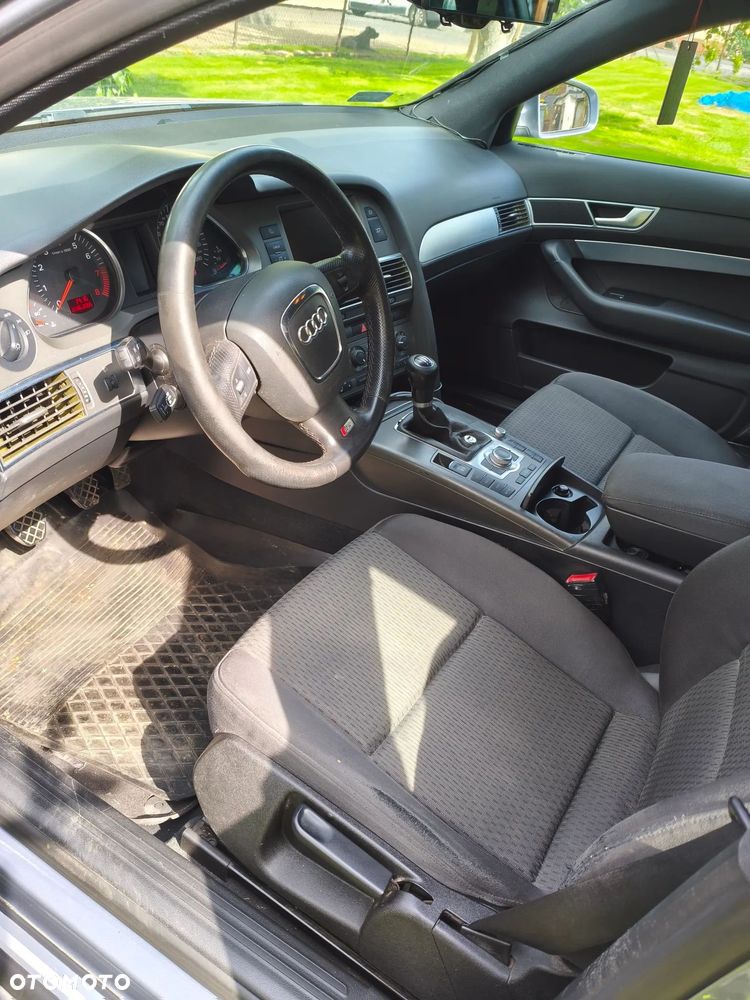 Audi A6 Avant 2.4 - 14