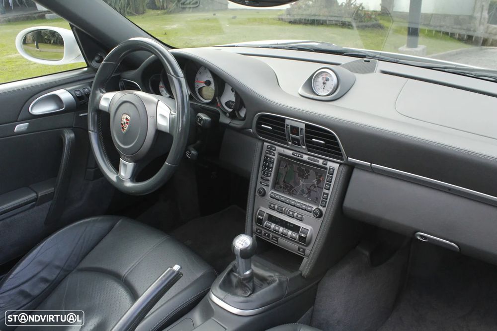 Porsche 911 (997) Turbo Cabriolet - 29