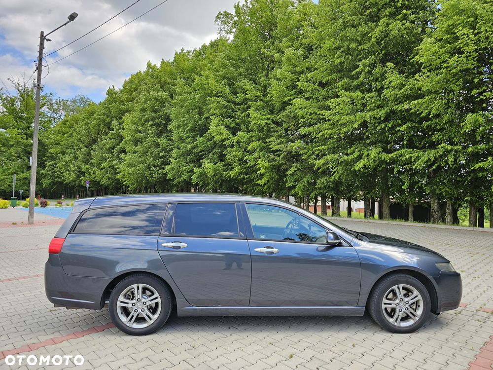 Honda Accord - 4