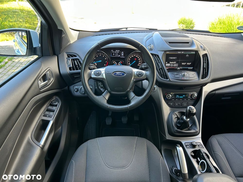 Ford Kuga 1.5 EcoBoost 2x4 SYNC - 24