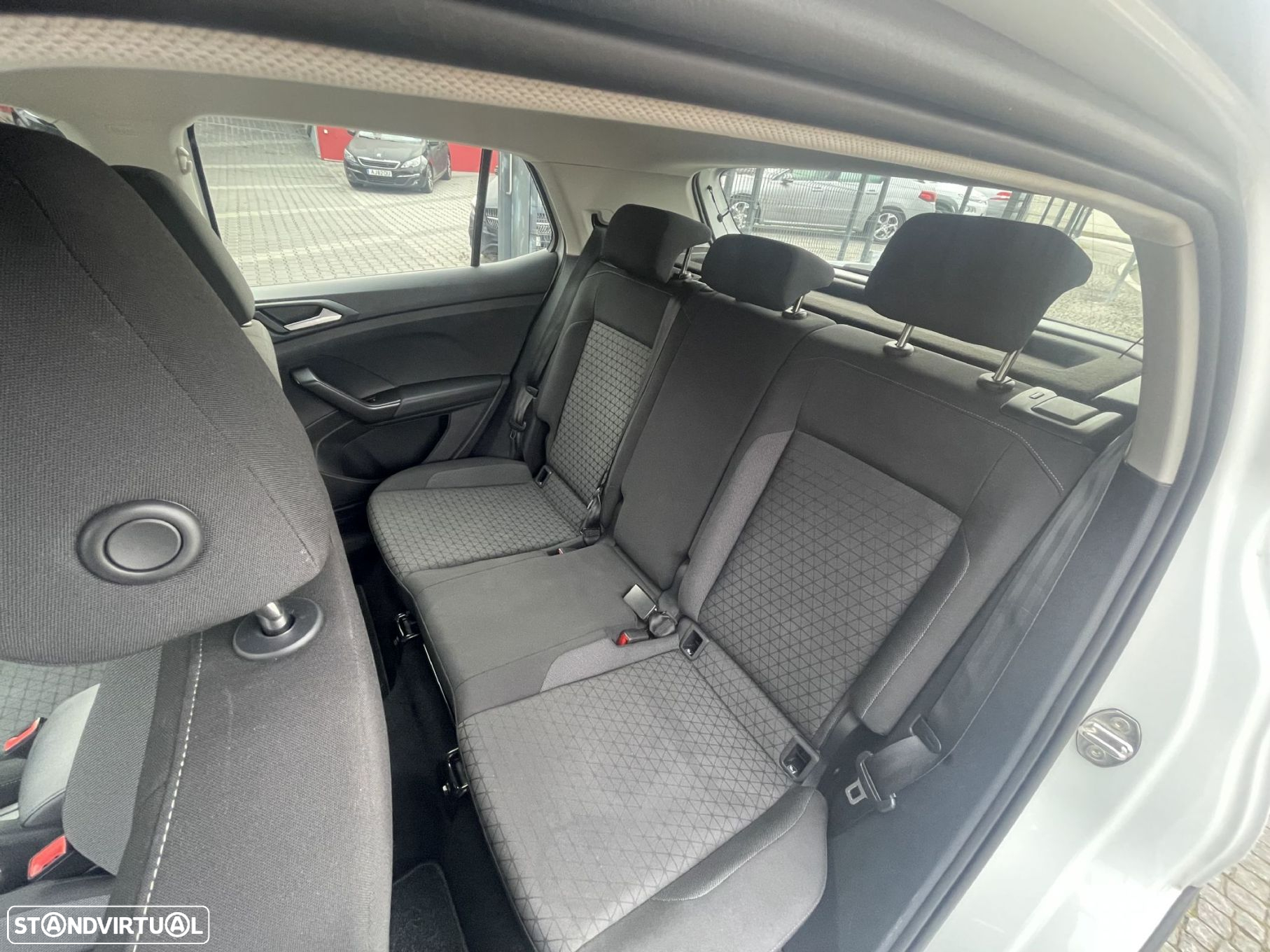 VW T-Cross 1.0 TSI Life - 31