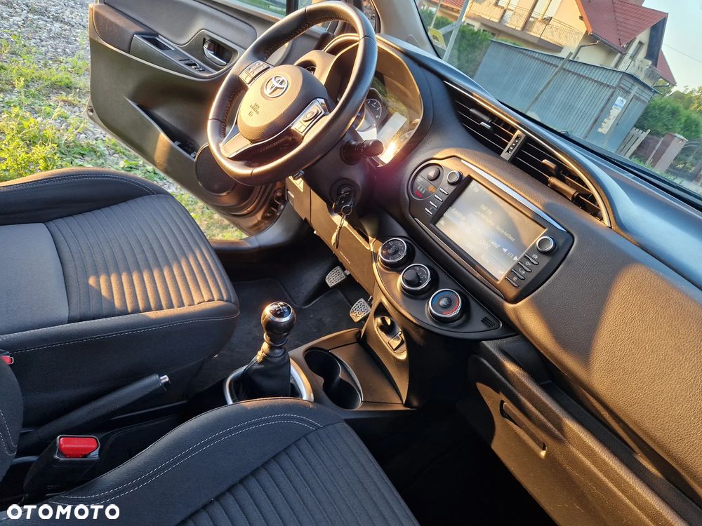 Toyota Yaris - 27