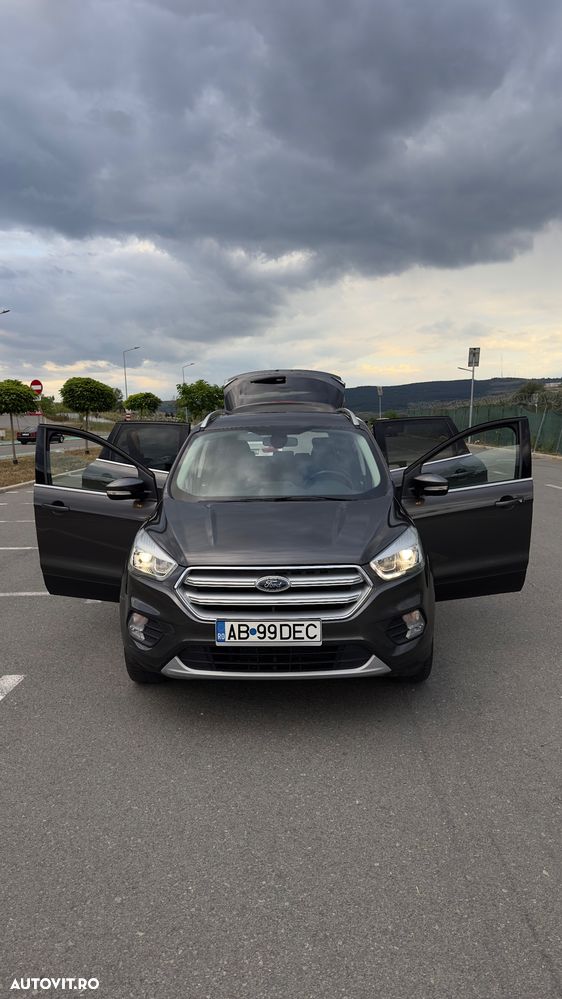 Ford Kuga - 12