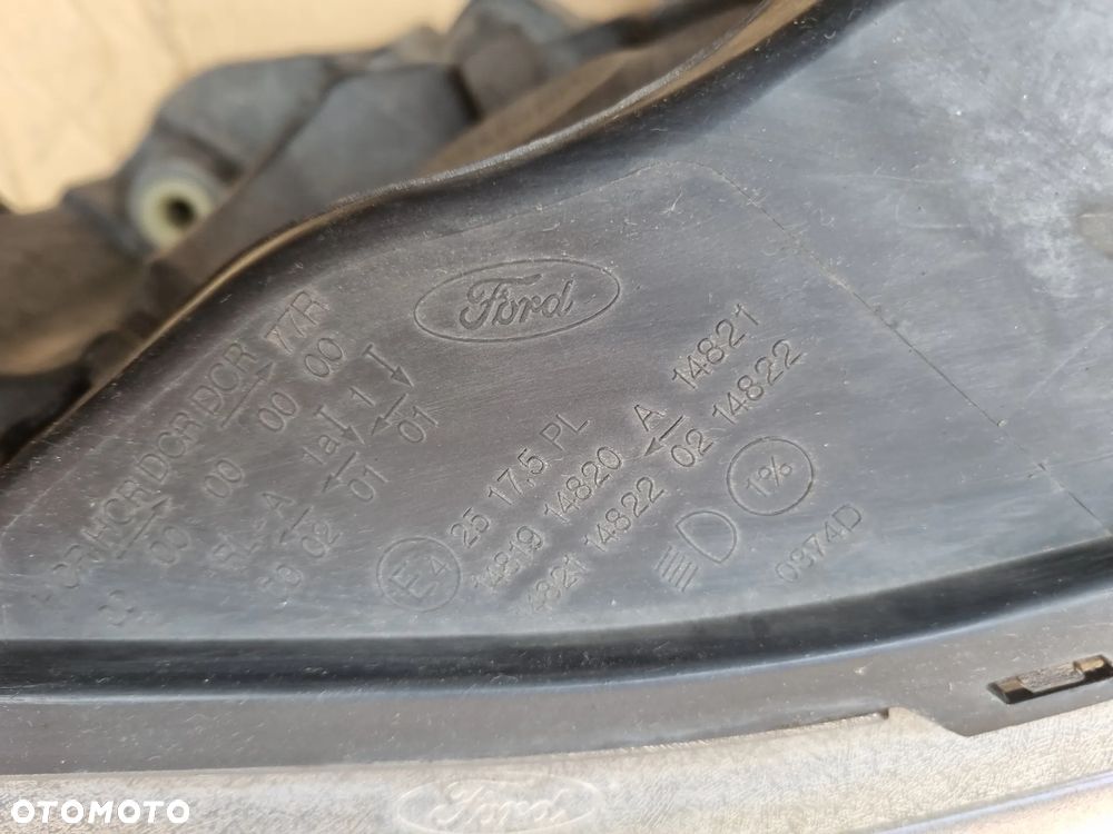 FORD FOCUS MK3 LAMPA PRAWA PRZÓD - 8
