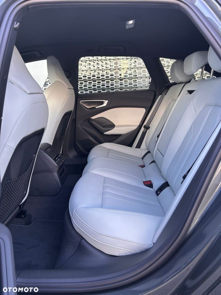 Audi A5 Avant - 10