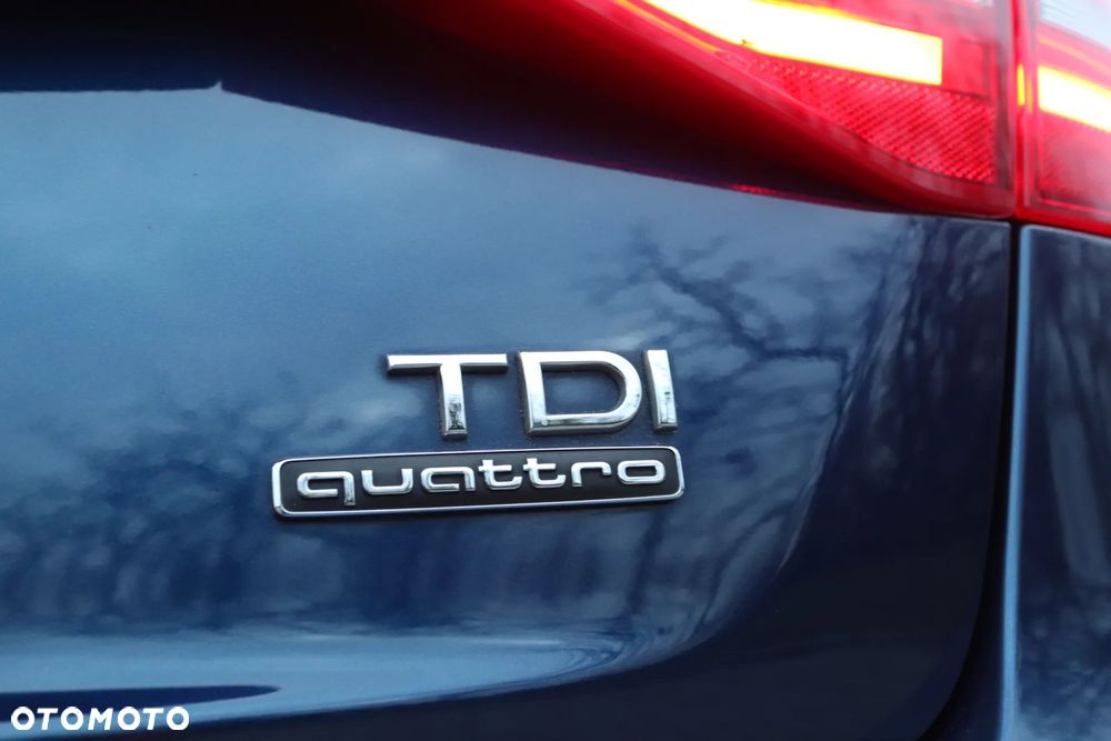 Audi A4 Avant 2.0 TDI S tronic quattro - 33