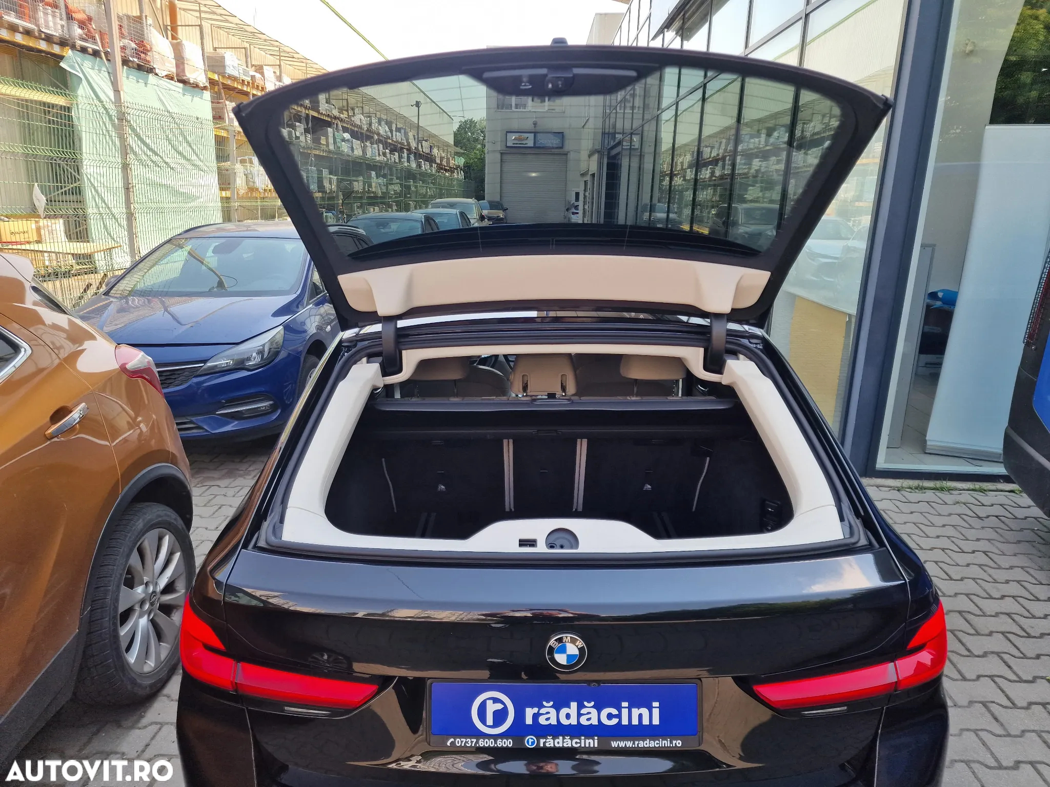 BMW Seria 5 518d AT MHEV - 32