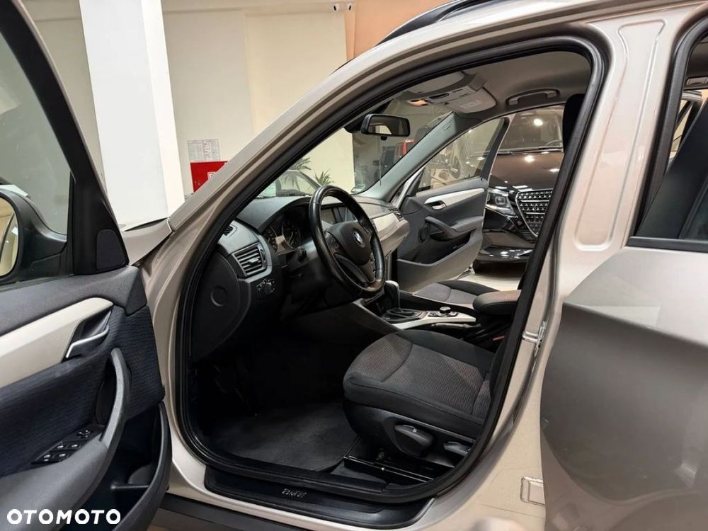 BMW X1 sDrive18i Sport Line - 34