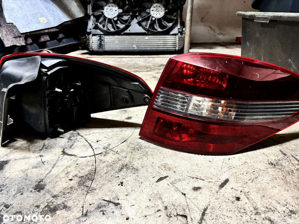 Lampy tył Renault Laguna III kombi - 4