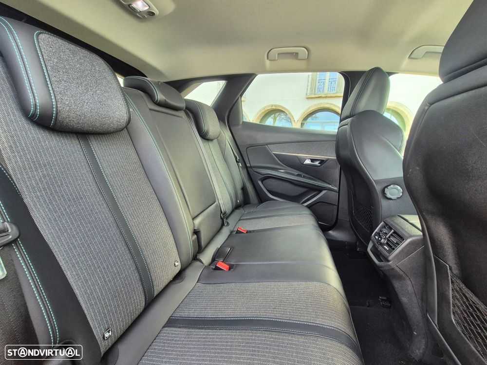 Peugeot 3008 1.5 BlueHDi Allure Pack - 34