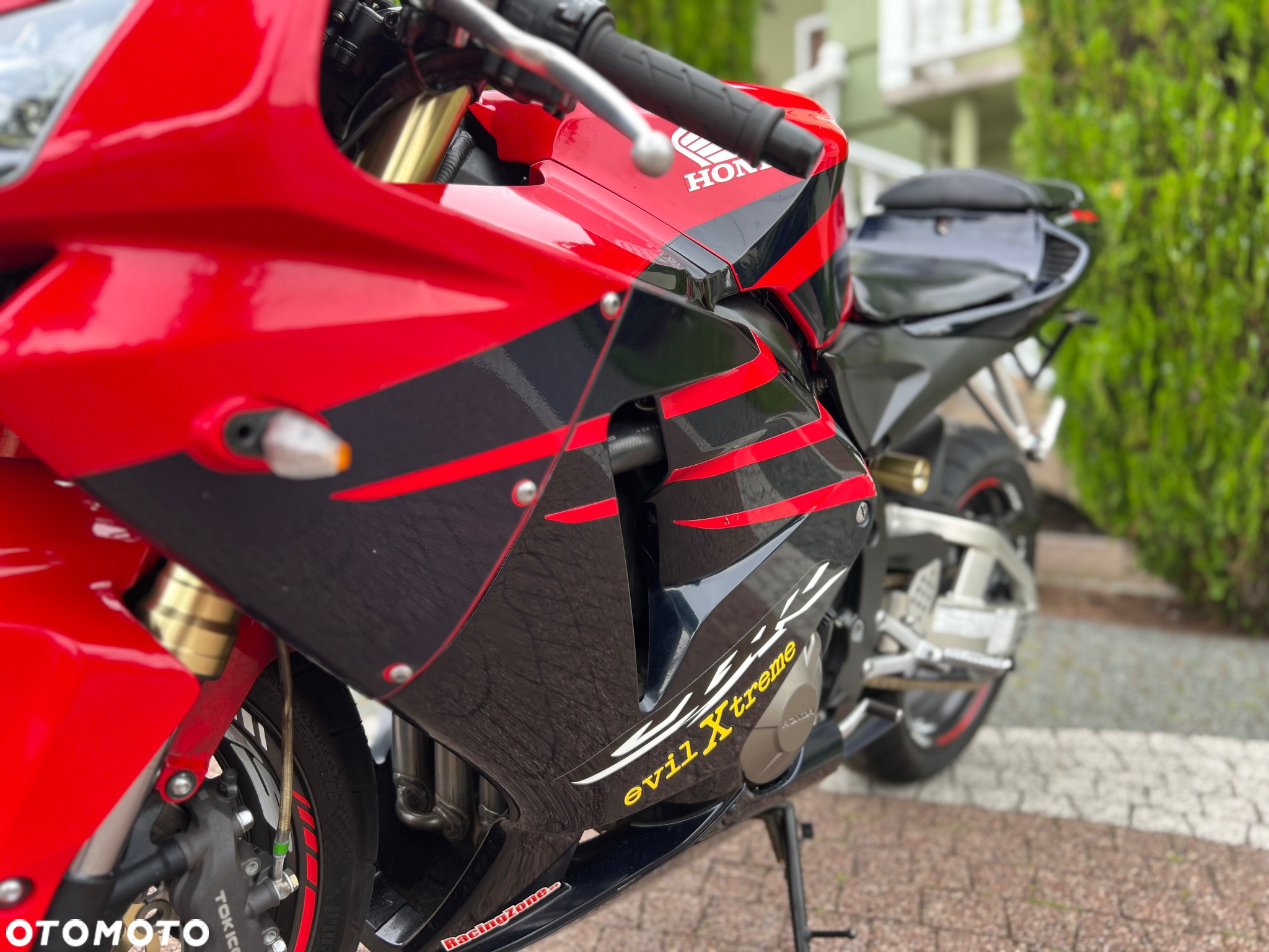 Honda CBR - 28