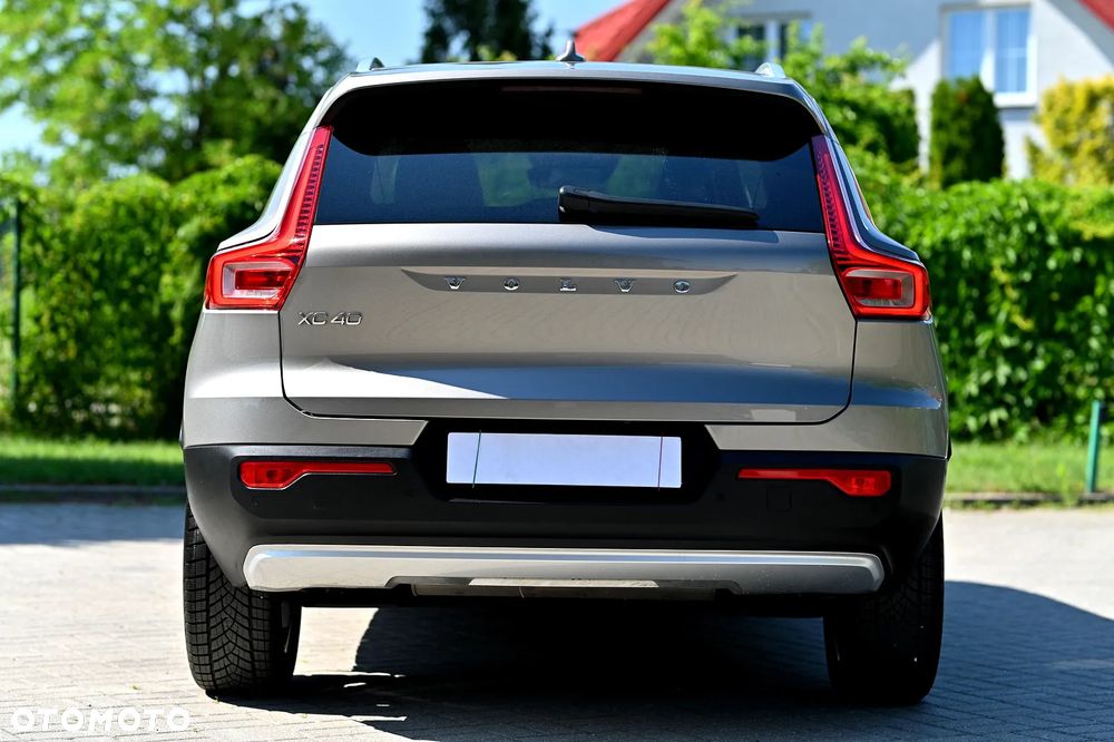 Volvo XC 40 T3 Inscription - 8