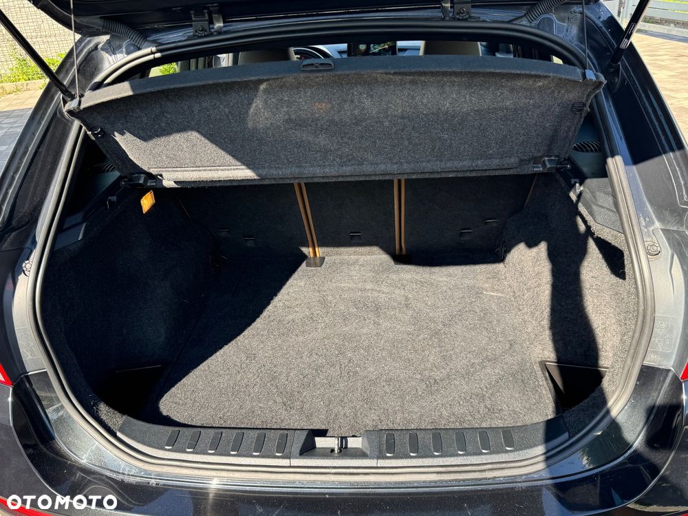 BMW X1 sDrive20d - 11