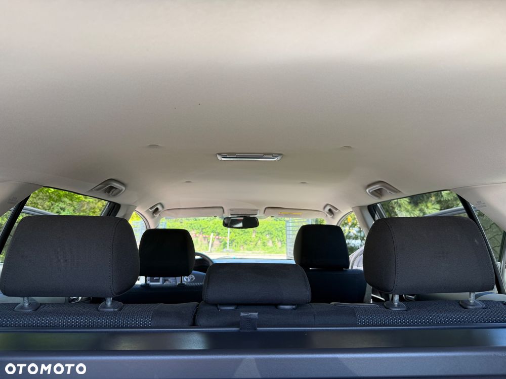 Toyota Avensis 1.8 VVT-i Edition - 36