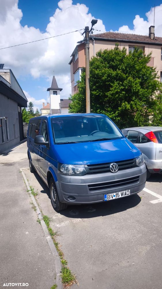 Volkswagen Multivan - 2