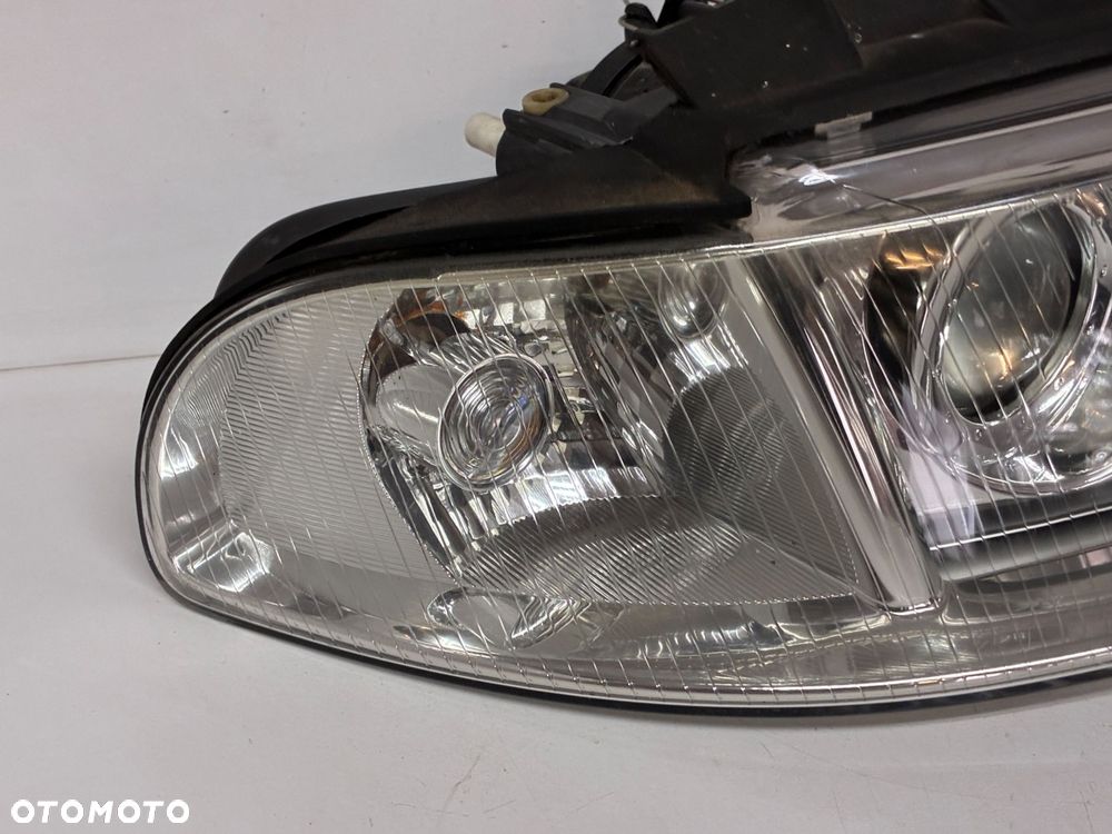 AUD A4 B5 SOCZEWKA LAMPA PRZÓD PRZEDNIA PRAWA  EUROPA 8930405B 8D0941030 - 4