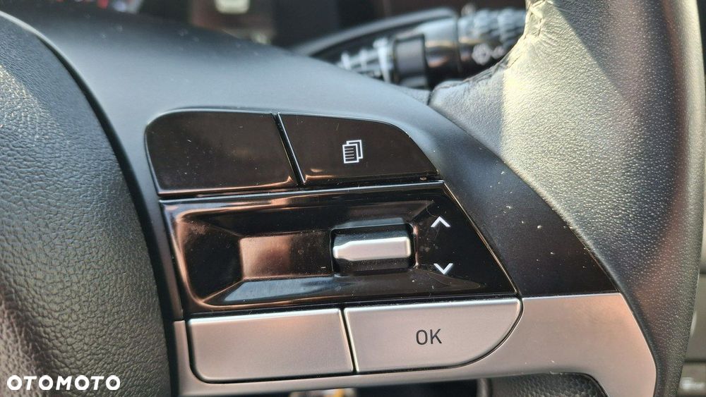 Hyundai Elantra - 18