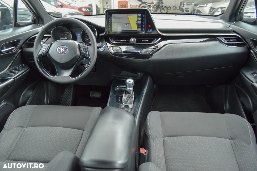 Toyota C-HR Style Selection - 6