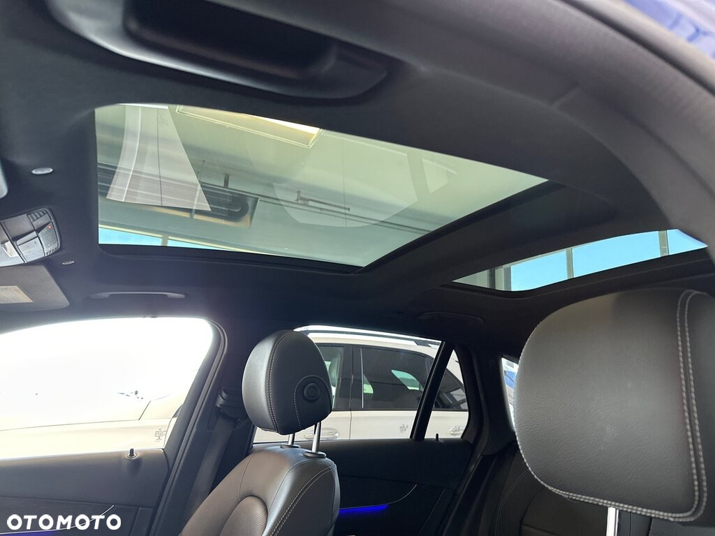 Mercedes-Benz GLC 300 4Matic 9G-TRONIC Edition AMG Line - 9