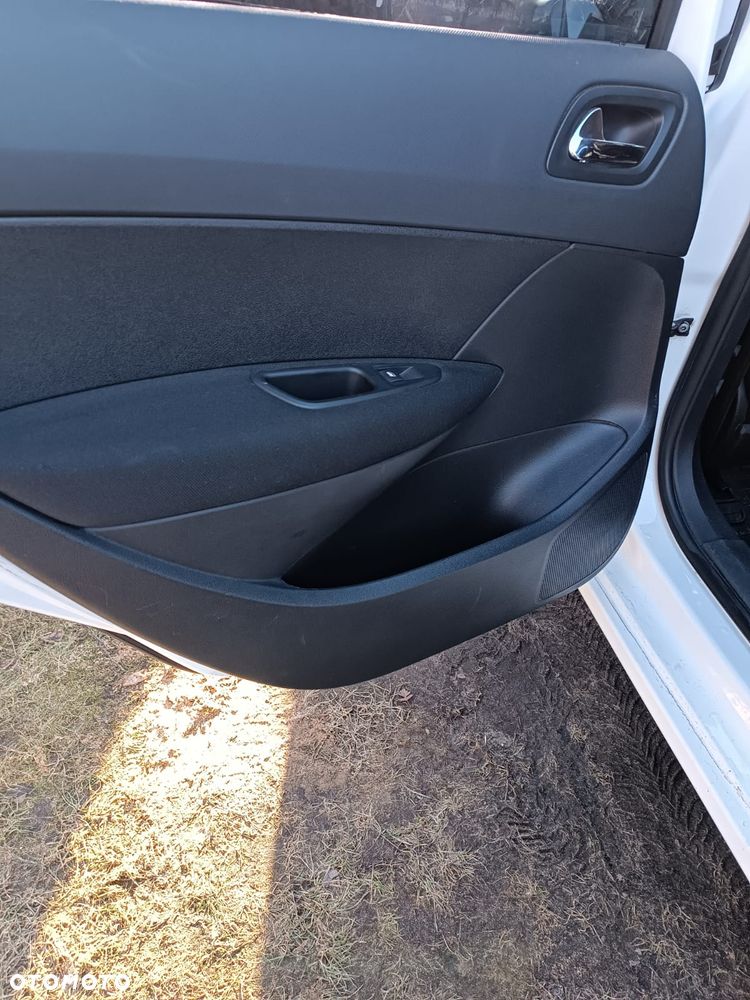 Peugeot 308 1.6 HDi Style - 12