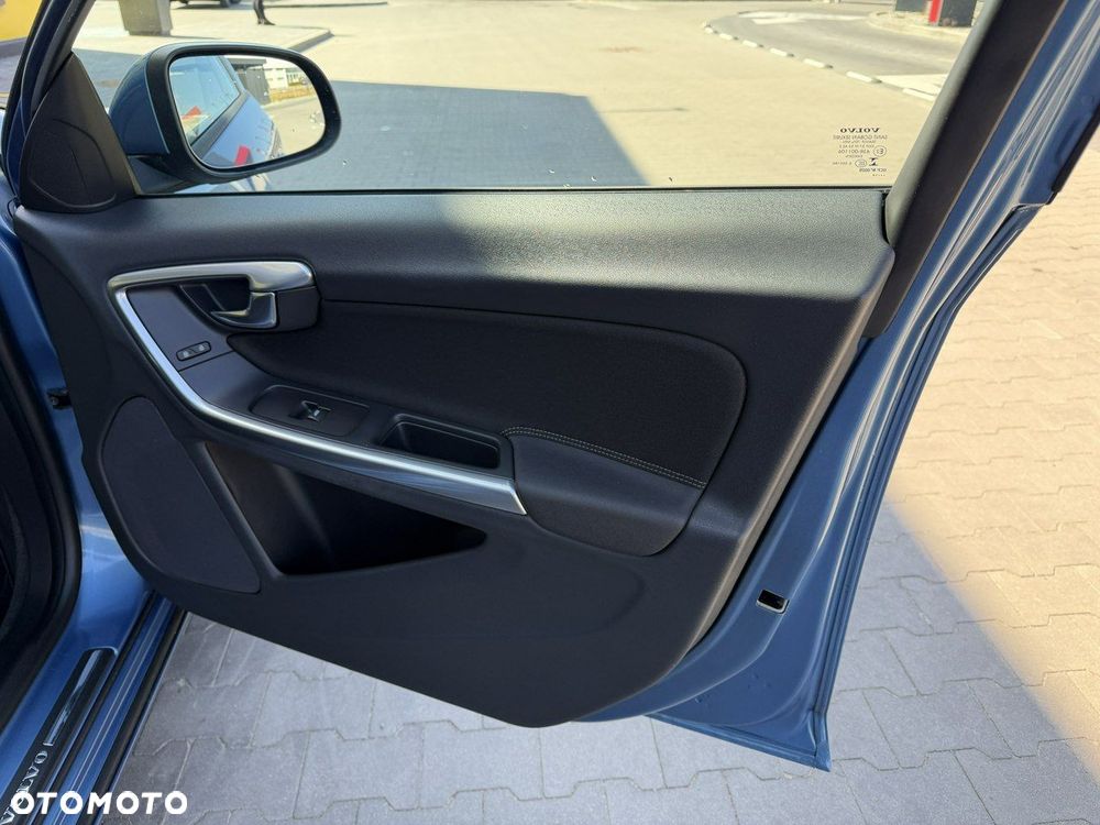 Volvo S60 D4 Kinetic - 31