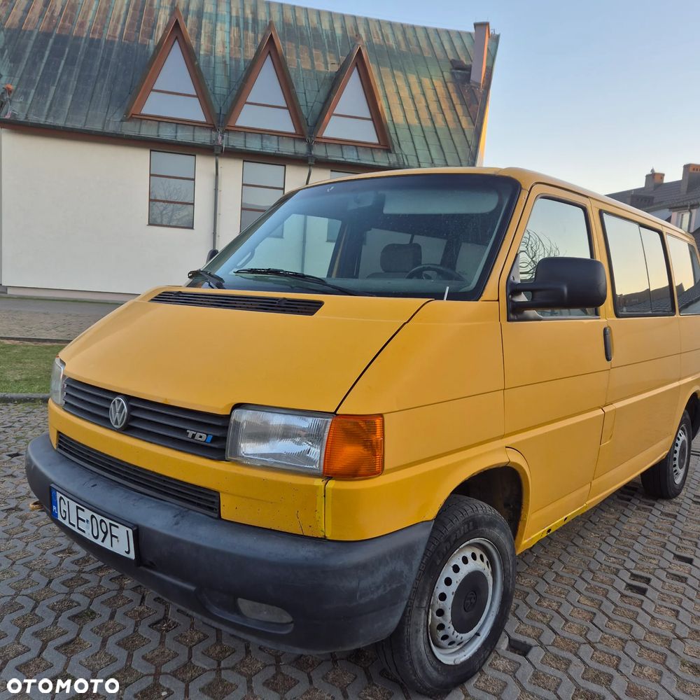 Volkswagen Transporter - 1