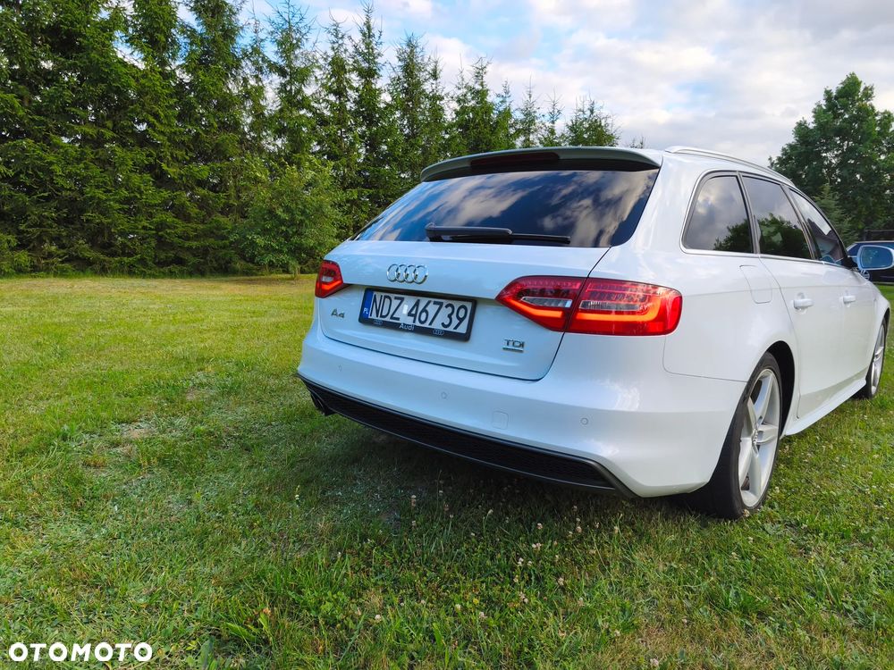 Audi A4 Avant 2.0 TDI Quattro S tronic - 9