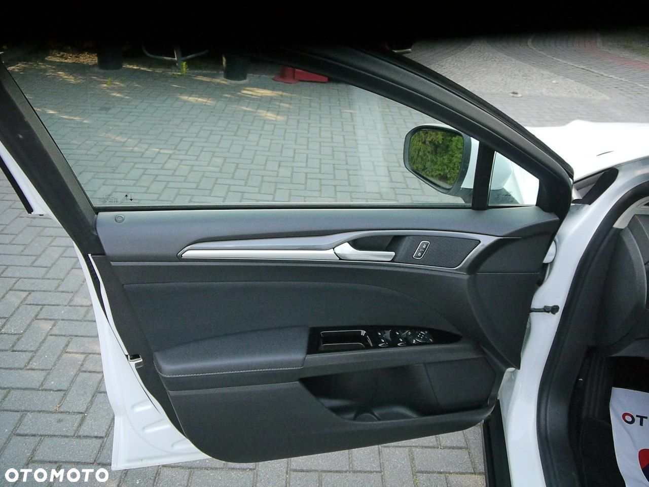 Ford Mondeo Turnier 2.0 Hybrid CVT - 29