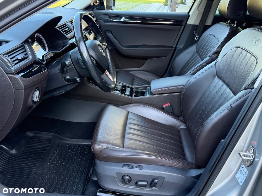 Skoda Superb 2.0 TDI L&K DSG - 22